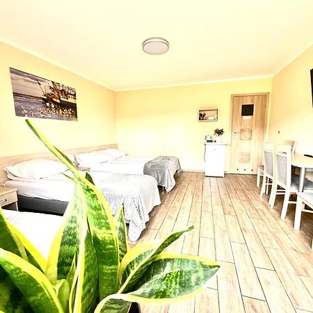 Osrodek Rodzinny "Pod Wydmami" Przy Plazy , Plac Zabaw , Rowery Sarbinowo Exterior foto