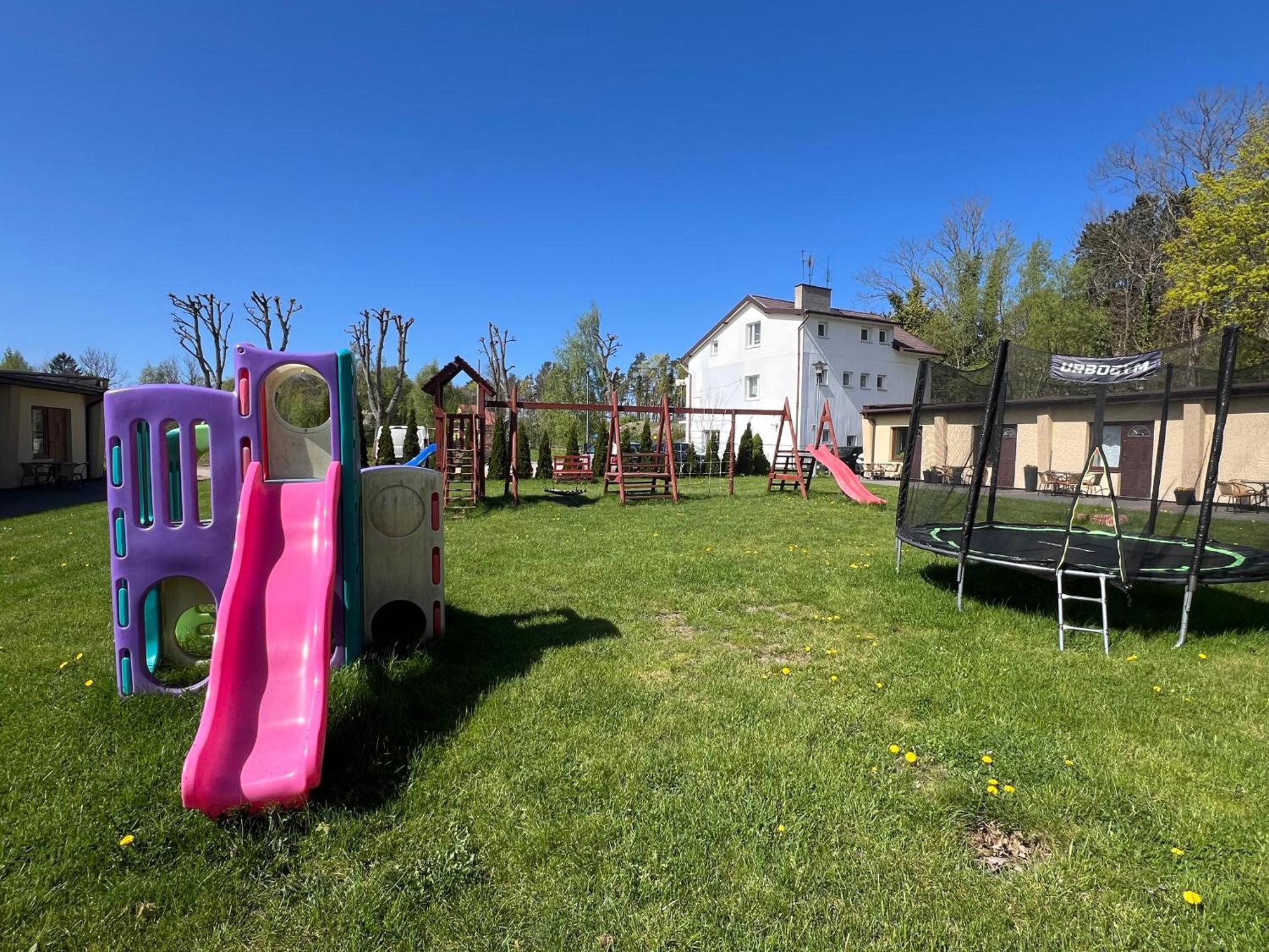 Osrodek Rodzinny "Pod Wydmami" Przy Plazy , Plac Zabaw , Rowery Sarbinowo Exterior foto