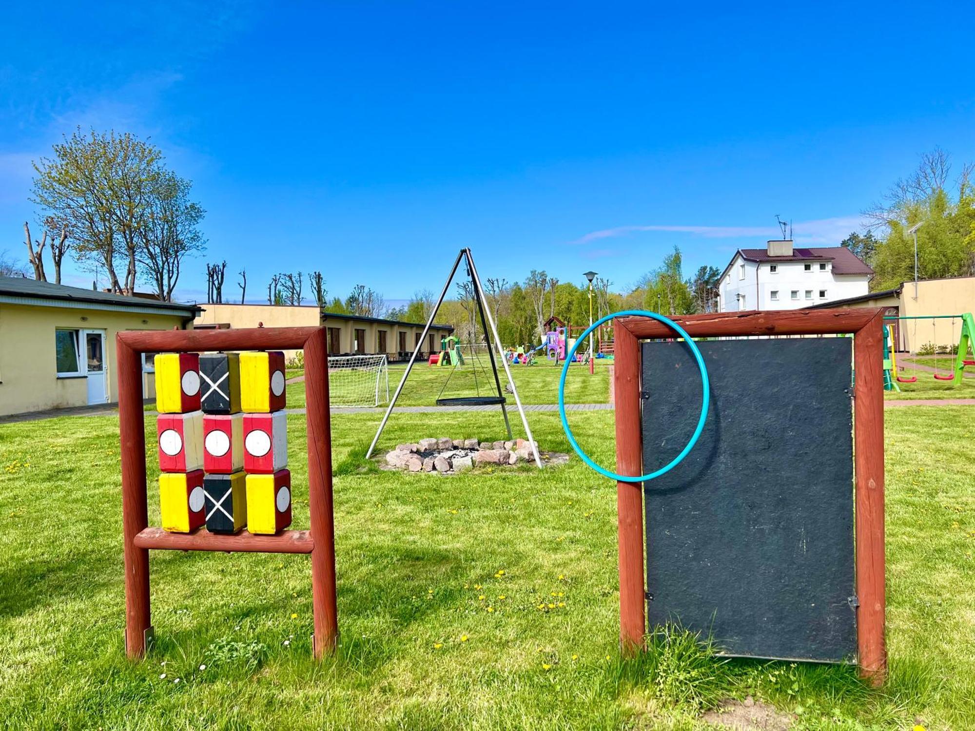 Osrodek Rodzinny "Pod Wydmami" Przy Plazy , Plac Zabaw , Rowery Sarbinowo Exterior foto